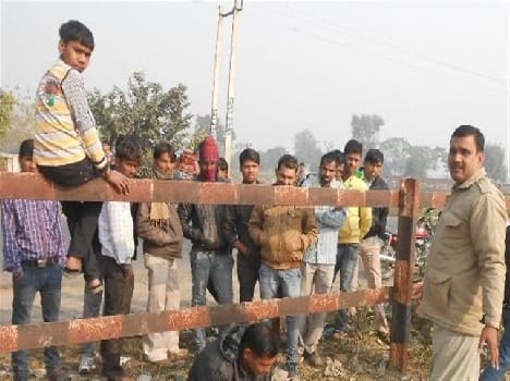 deadbody recover on railway track